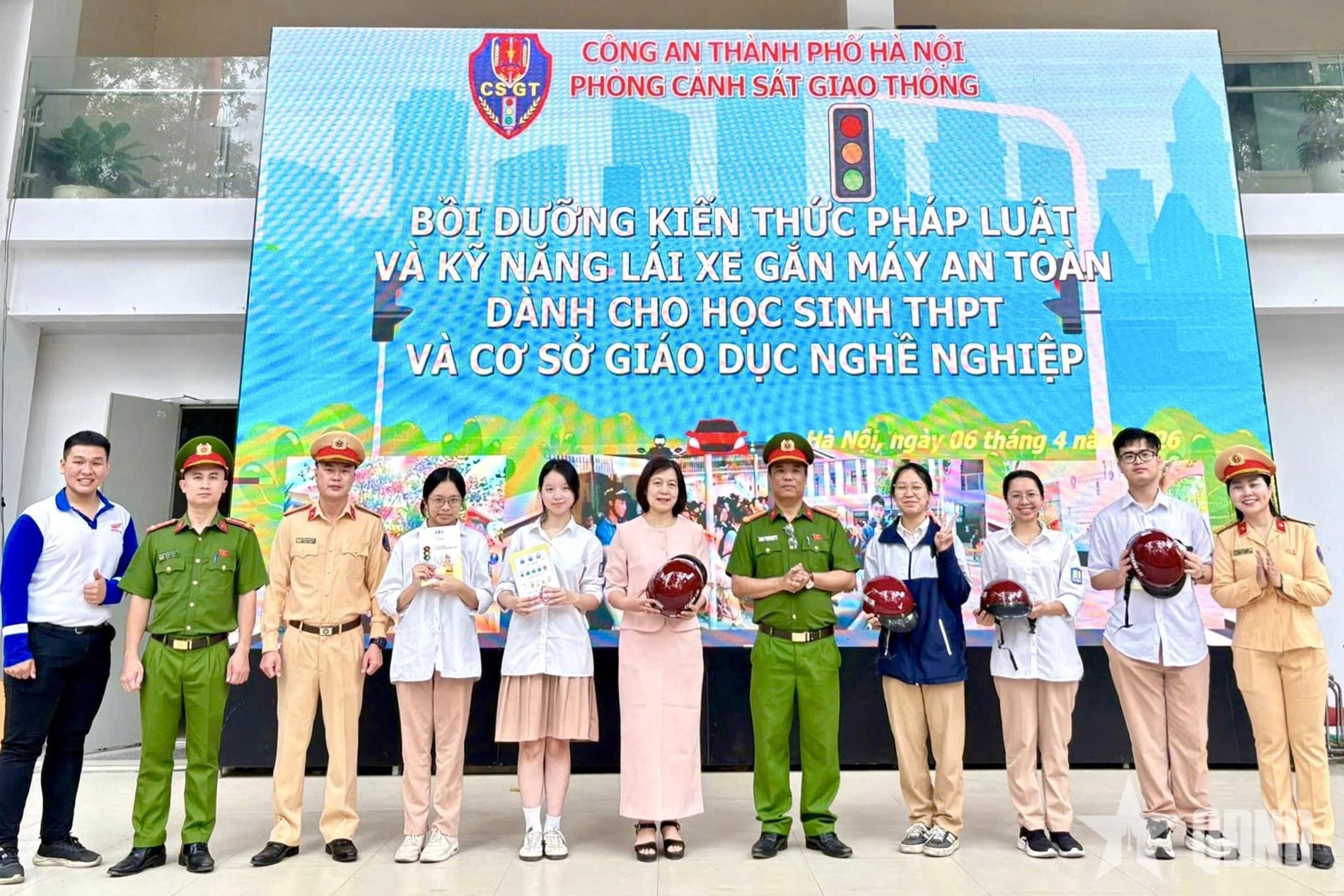 Hà Nội: Tiết học đầu tuần được lựa chọn là “tiết học an toàn giao thông”